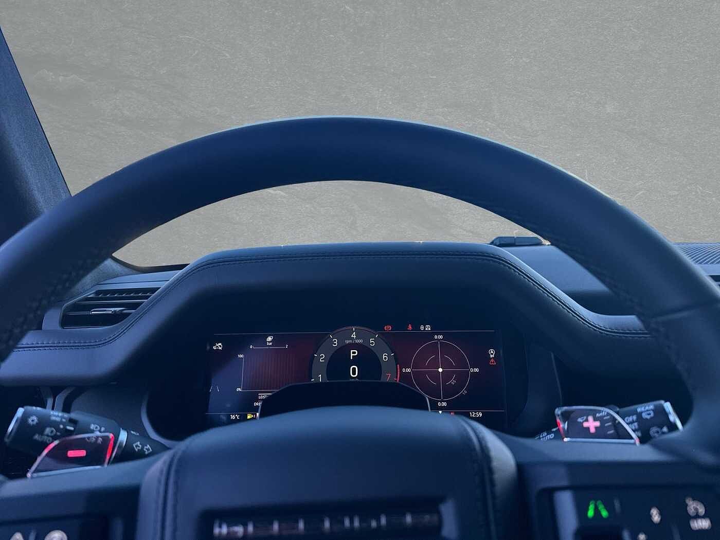 Land Rover Defender 110