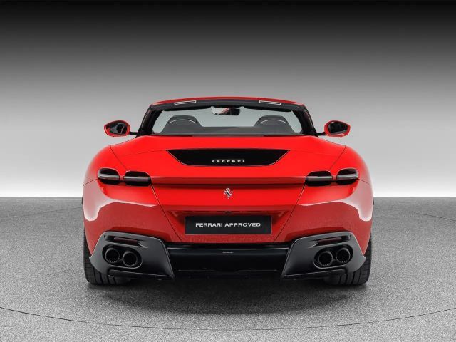 Ferrari Roma Spider