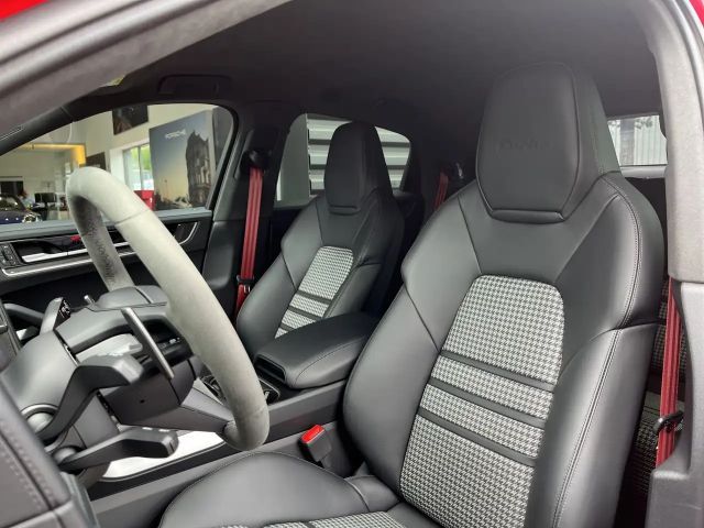 Porsche Cayenne Coupé E-Hybrid Turbo