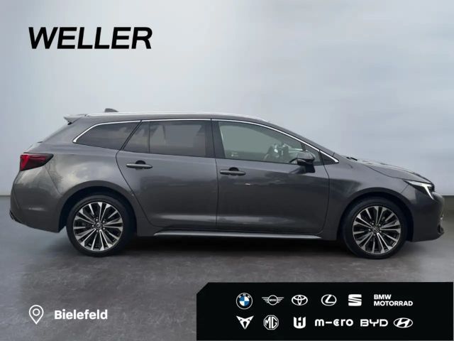 Toyota Corolla Hybride Team D