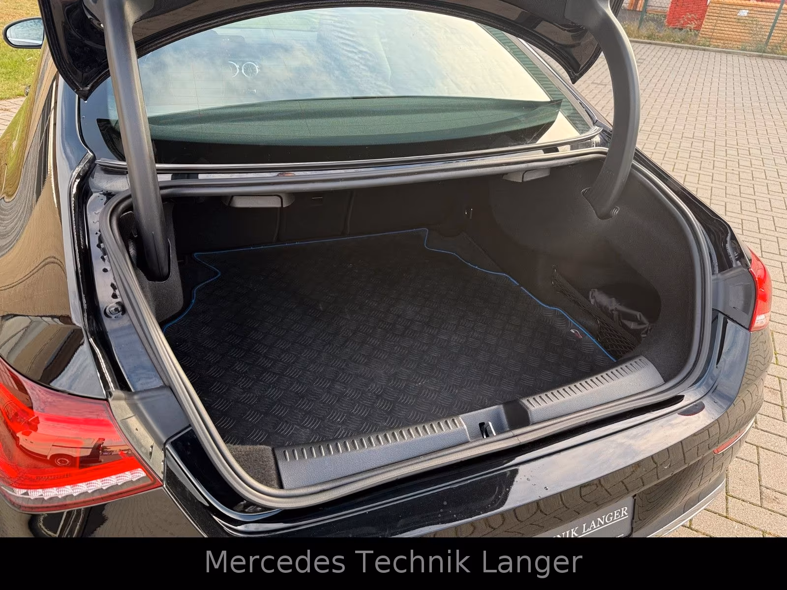 Mercedes-Benz CLA 200 AMG Line