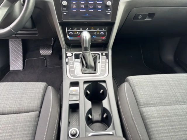 Volkswagen Passat Business Variant