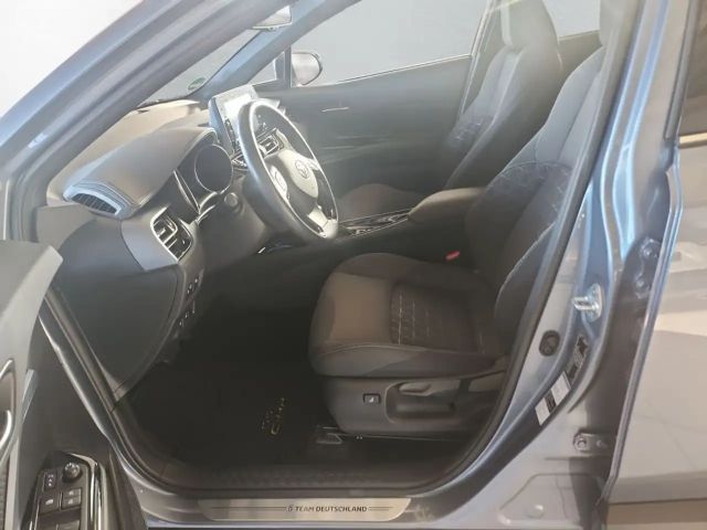 Toyota C-HR Hybride Team D