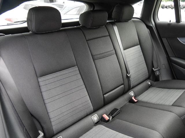 Mercedes-Benz EQC 400 4MATIC