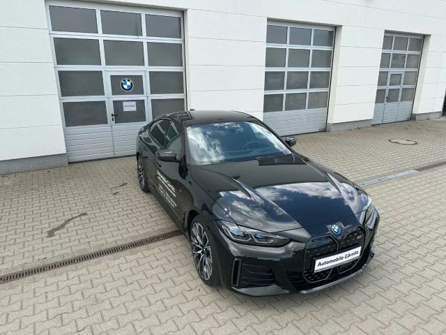 BMW i4 Sedan