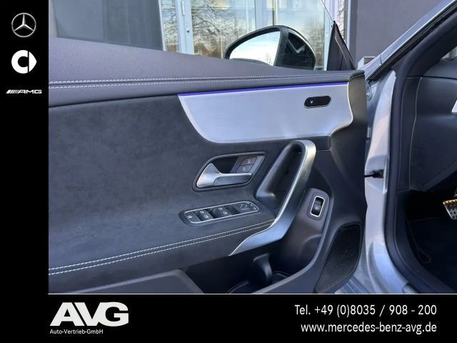 Mercedes-Benz CLA 200 AMG Line Shooting Brake