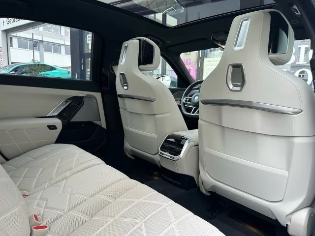 BMW i7 M-Sport Sedan xDrive60