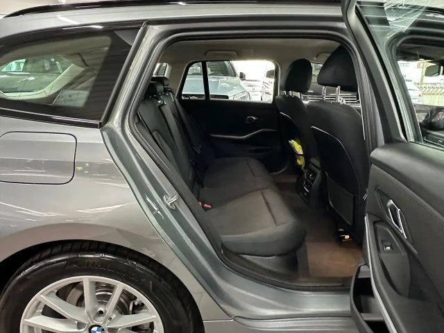 BMW 318 318d Touring