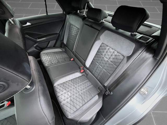 Volkswagen T-Roc 1.5 TSI DSG R-Line