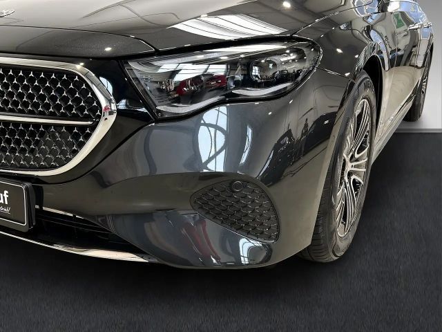 Mercedes-Benz E 220 AVANTGARDE E 220 d Estate