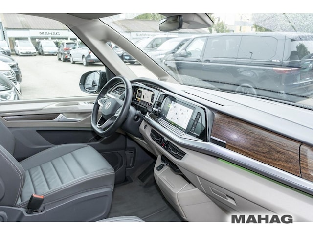 Volkswagen Multivan Style