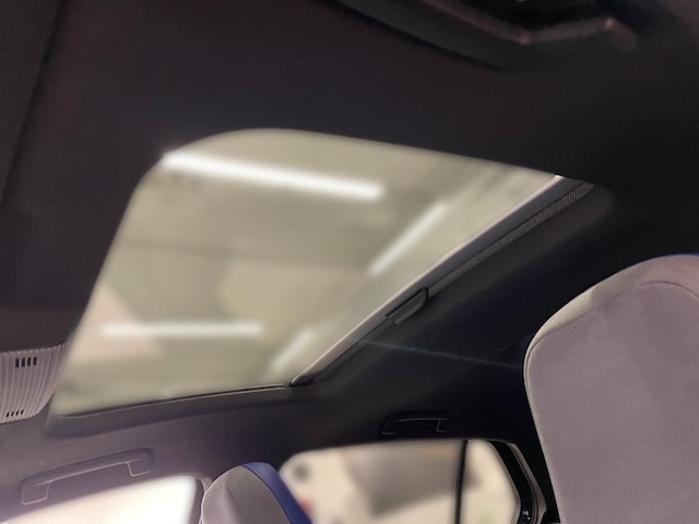 Volkswagen Golf 2.0 TSI Golf VIII