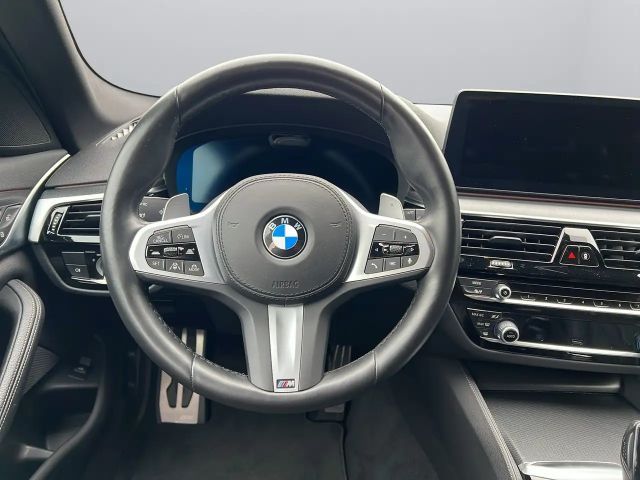 BMW 520 520d M-Sport Touring