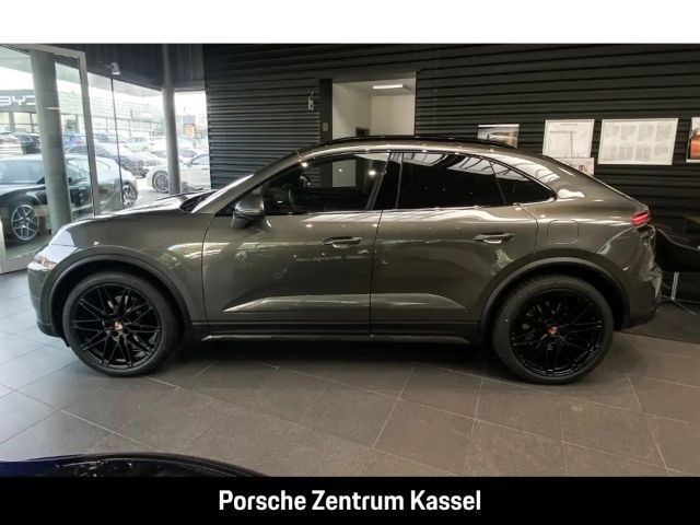 Porsche Macan 4