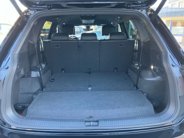 Volkswagen Tiguan 4Motion Allspace R-Line