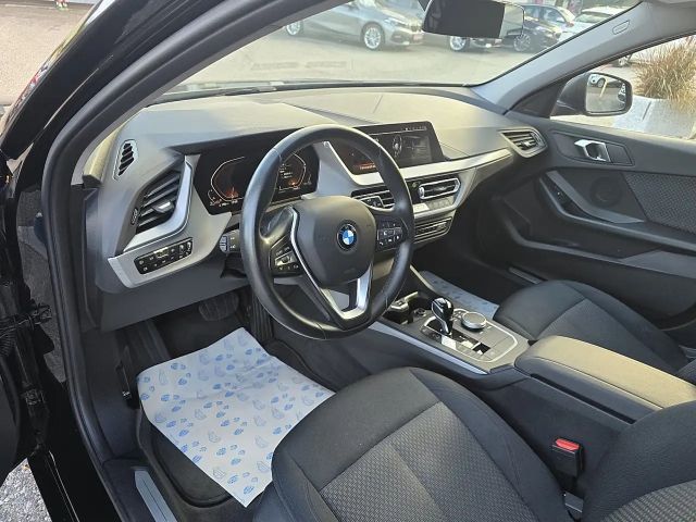 BMW 120 120d Sedan xDrive