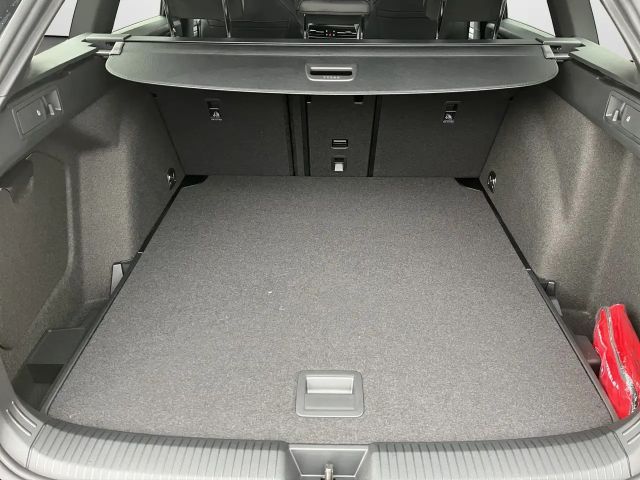 Volkswagen Golf 2.0 TDI DSG R-Line Variant