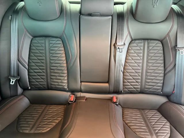 Maserati Quattroporte Trofeo