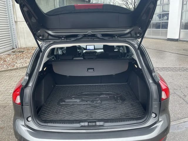 Ford Focus Cool & Connect Wagon