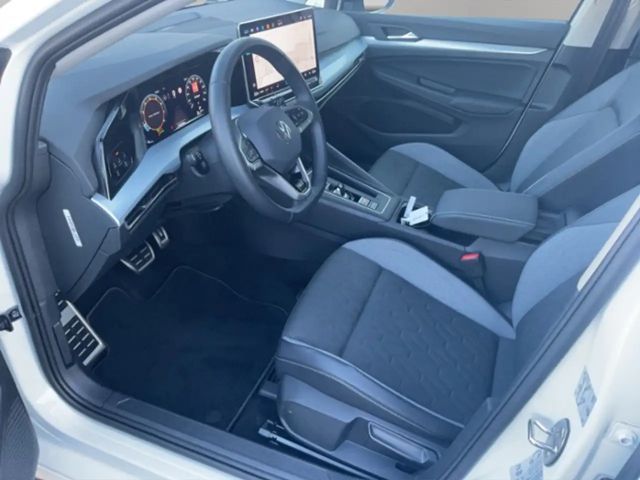 Volkswagen Golf 1.5 eTSI Golf VIII Variant