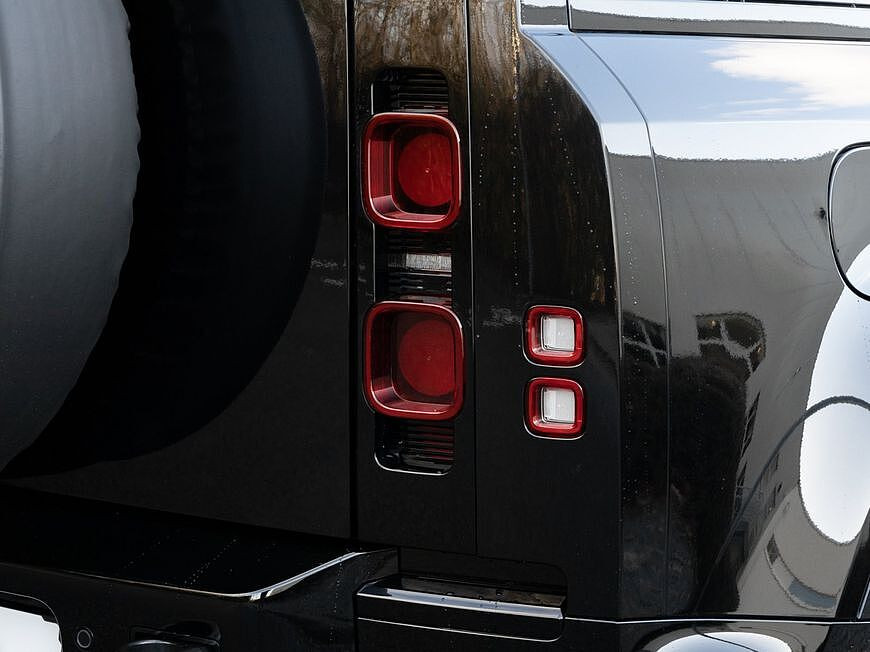 Land Rover Defender 110 Dynamic HSE