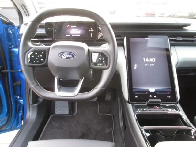 Ford Explorer AWD EV Premium
