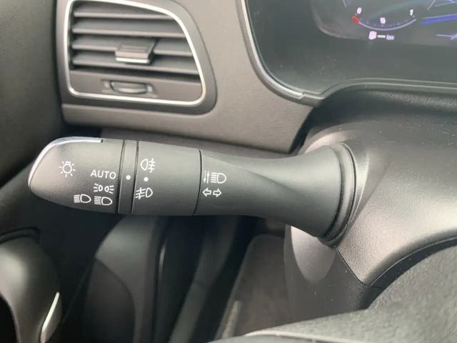 Renault Megane Combi EDC Intens TCe 140