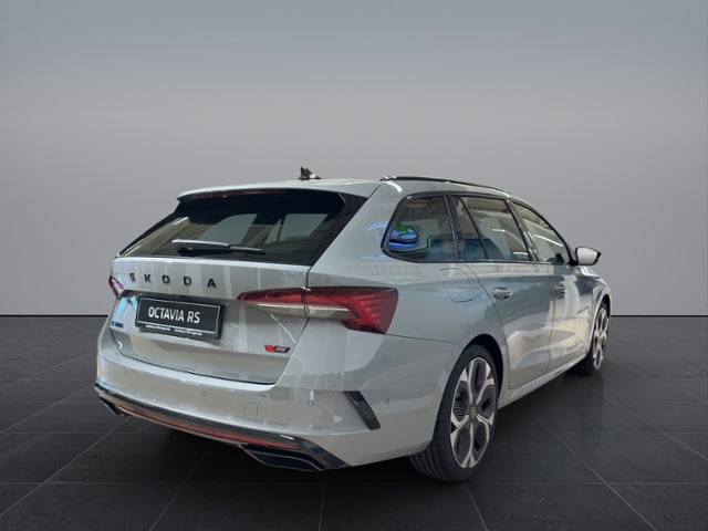 Skoda Octavia 2.0 TSI Combi Lounge RS