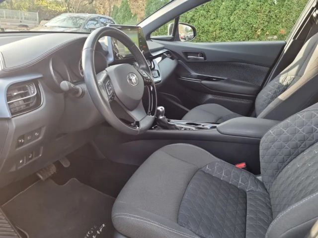 Toyota C-HR Hybride Team D