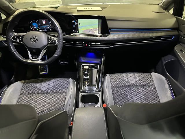 Volkswagen Golf 1.5 TSI DSG R-Line