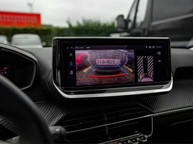 Peugeot 208 MHEV | 360° Camera | Dodehoekd. | Navi. | Parke...