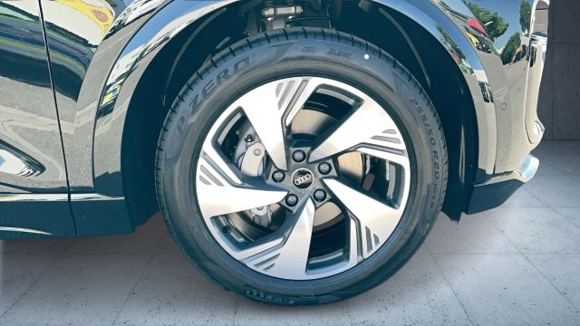 Audi Q6 e-tron Performance