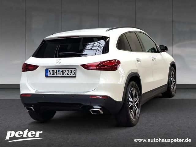 Mercedes-Benz GLA 200 MBUX+MBeam+Night+Ambiente+Fahrassist+LED