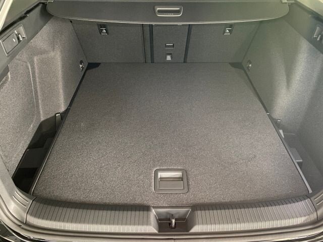 Volkswagen Golf 1.5 eTSI DSG Style Variant