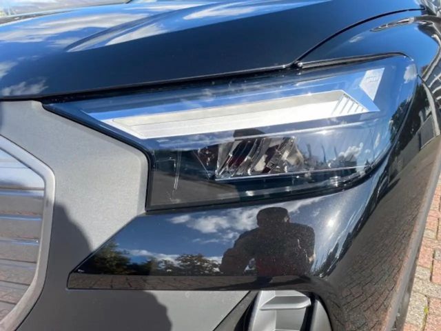 Audi Q4 e-tron Navi Kamera ACC HUD Sportsitz Klima Navi