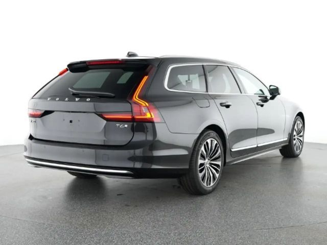 Volvo V90 Core T6