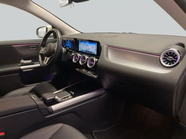 Mercedes-Benz EQA 300