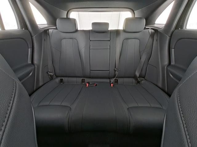 Mercedes-Benz EQA 300 4MATIC