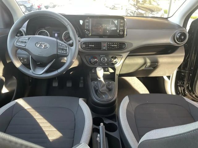 Hyundai i10 Level 3 1,0 MT *8-fach bereift*