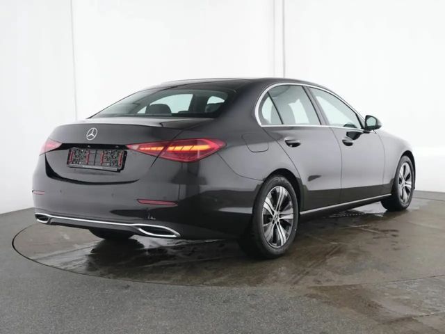 Mercedes-Benz C 200 AVANTGARDE Sedan