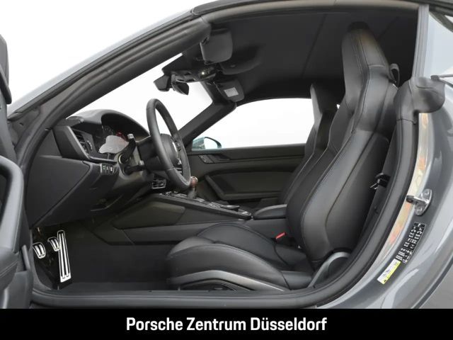 Porsche 992 Cabrio Carrera Turbo