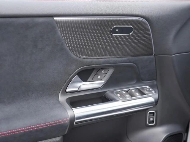 Mercedes-Benz EQA 350 4MATIC AMG Line