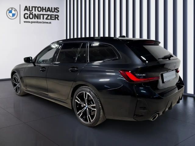 BMW 330 330e xDrive