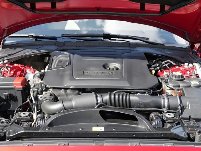 Jaguar XE D200 R-Dynamic S