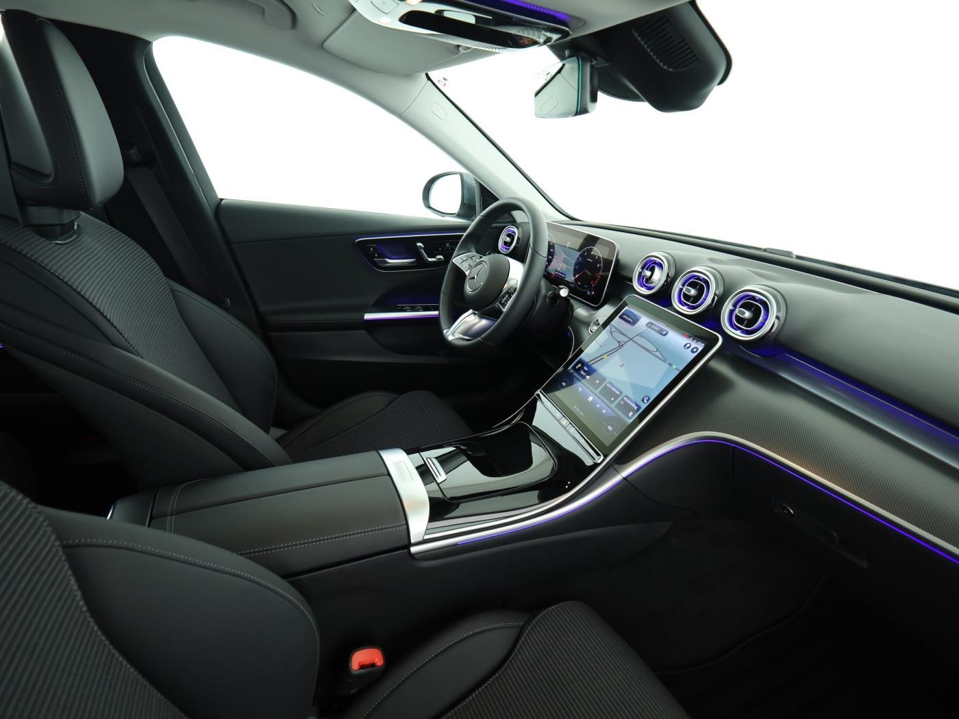 Mercedes-Benz C 200 AVANTGARDE Sedan