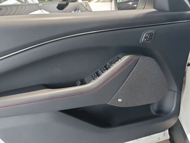 Ford Mustang Mach-E AWD Premium