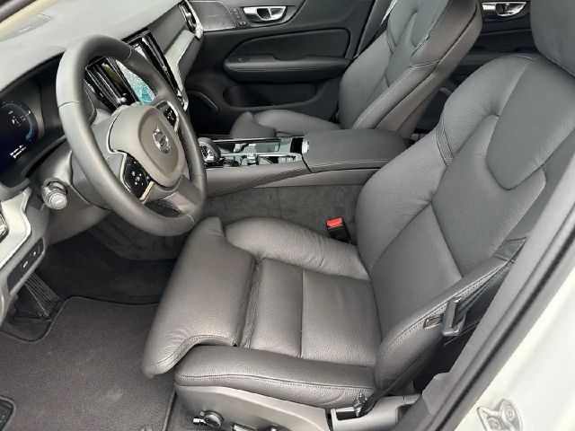 Volvo V60 AWD Dark Hybrid Plus T6