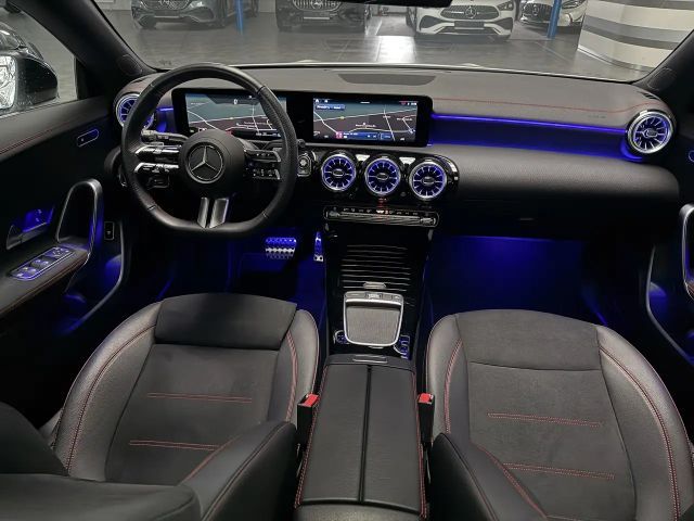Mercedes-Benz CLA 250 4MATIC AMG Line Premium