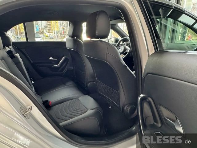 Mercedes-Benz A 220 4MATIC Progressive