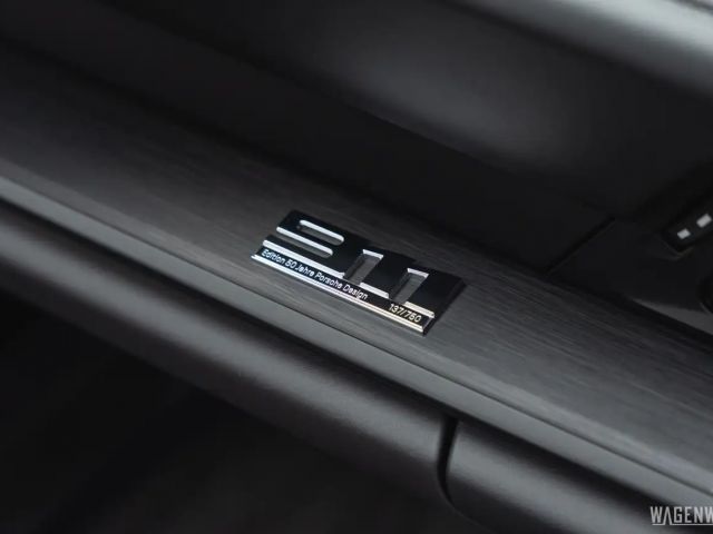 Porsche 992 4 Cabrio GTS Targa